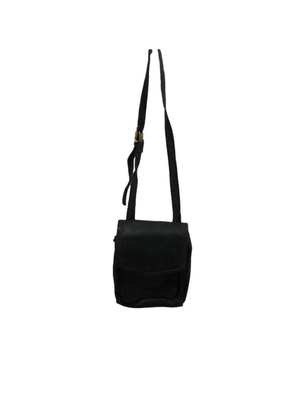 Fossil black leather north-south shoulder bag. Multiple compartments.